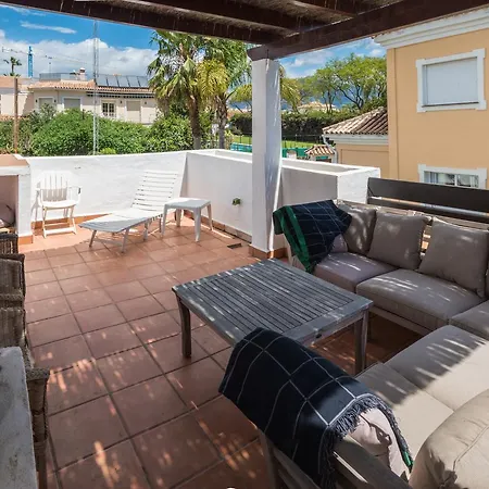 Guadavillas Townhouse Villa *